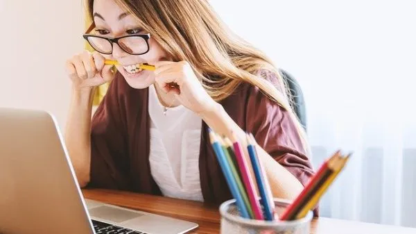 Gutes Medium finden | 8 Punkte die dir helfen | Jenseitskontakte